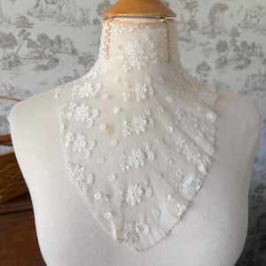 Set of 2 Antique Lace Collars: Victorian/Edwardian 1890s-1910s High Neck, Ruffles, Embroidery image 8