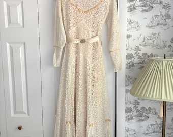 Vintage 1930s Lace Wedding Gown: Silk Trim, Art Deco Belt, Size XS