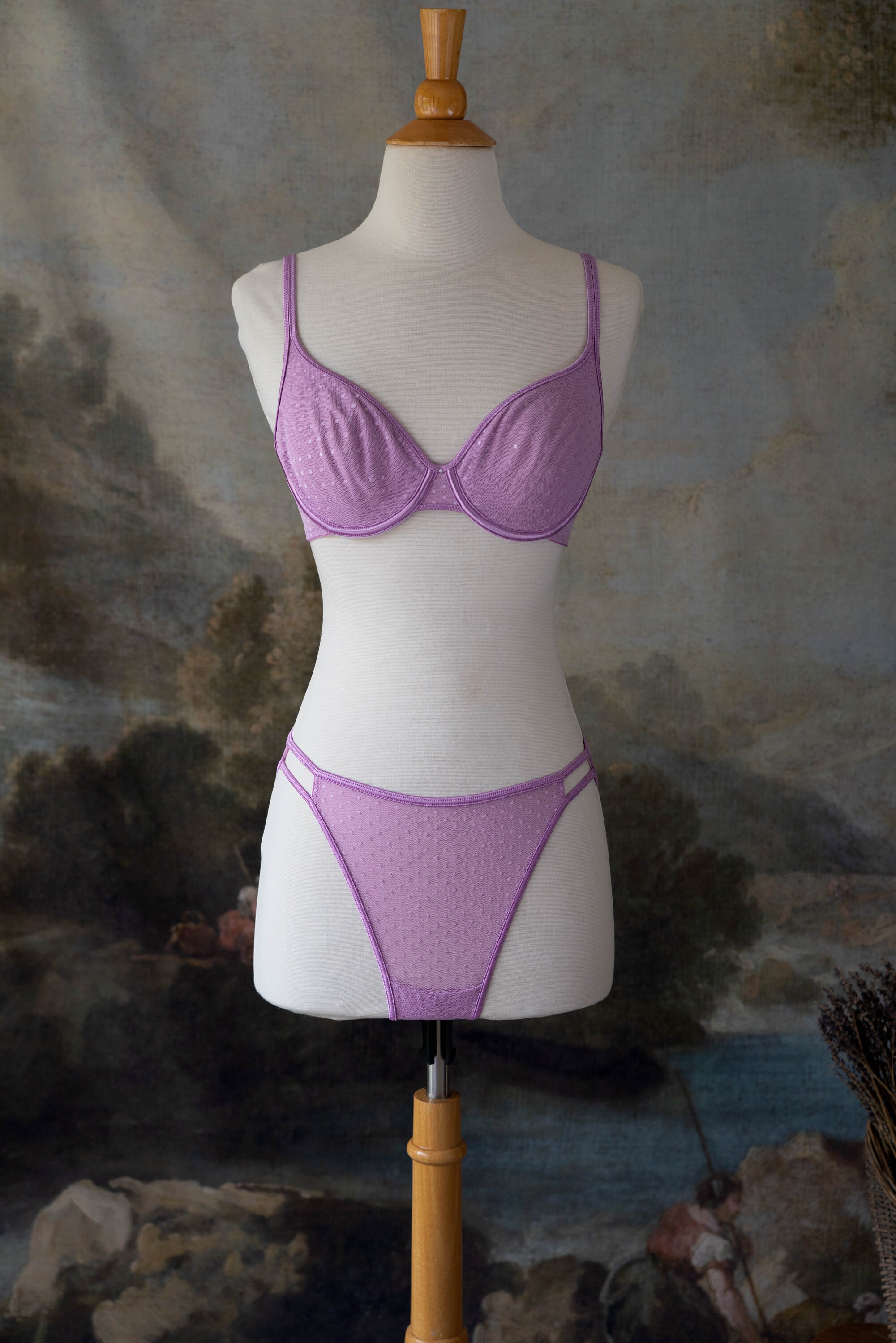Lavender bra and panty set deals