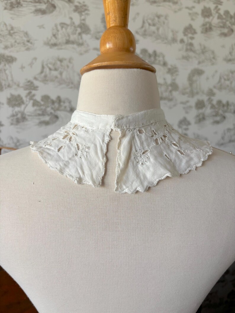 Set of 2 Antique Lace Collars: Victorian/Edwardian 1890s-1910s High Neck, Ruffles, Embroidery image 10