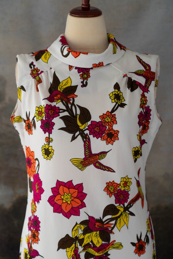 Vintage 60s/70s White Cowl Neck Hummingbird Sleev… - image 3