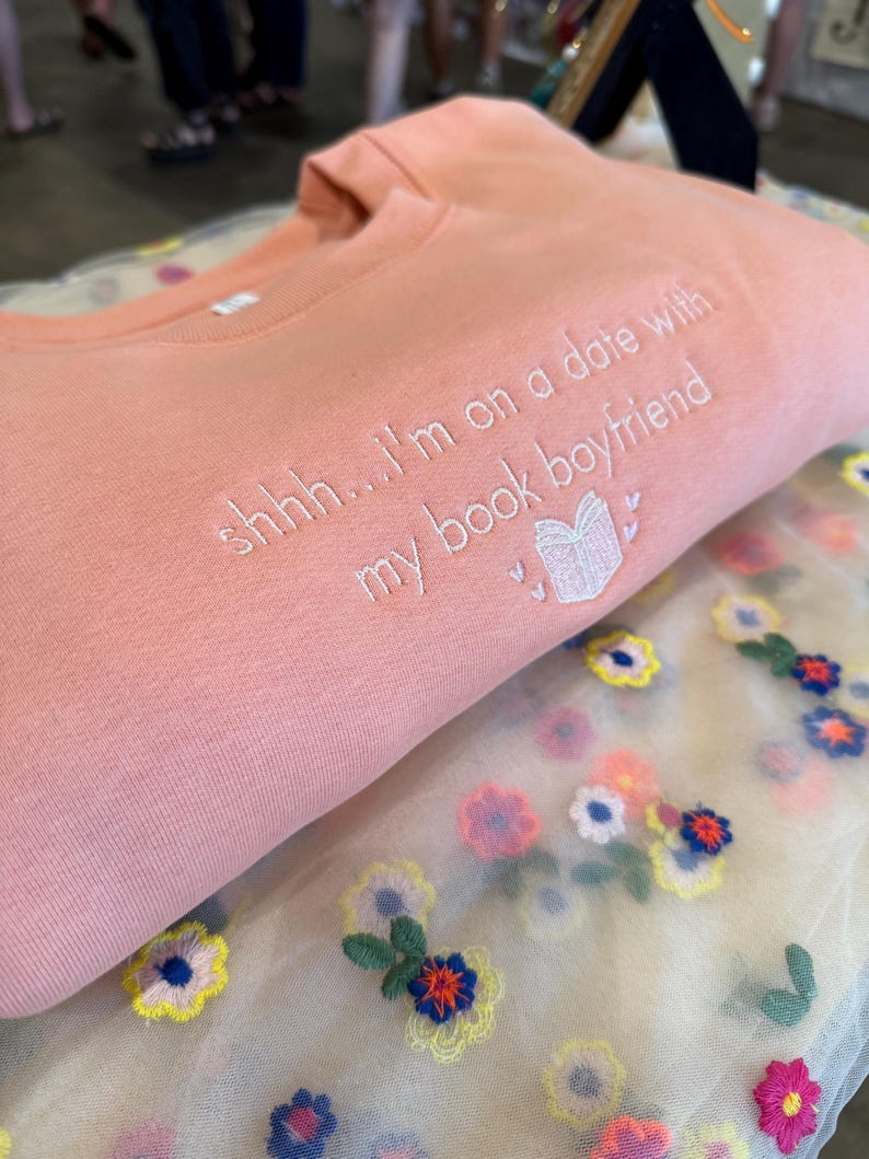 Sweat petit ami livre, petit ami livresque, sweat Booktok, cadeau rat de bibliothèque pour, Bookstagram, Booktube, pull confortable pour lire image 10