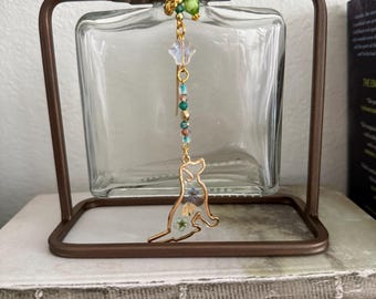 Floral Dog Bookmark, Booktok Gift, Bookish Lover, Hand Beaded Golden Metal Bookmark, Dog Person, Animal Lover, Gift for Friend, Cozy Reading