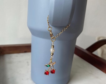 Adorno de cereza para el asa de un vaso térmico de 40 oz para chicas Stan - Regalo femenino y adorable para amantes de los vasos térmicos, adornos Stanley, adornos de frutas