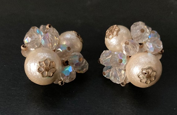 Vintage Signed Vendome Clip On Earrings Faux Pear… - image 2