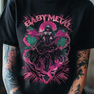 Camiseta gótica de metal para mujer, camiseta de Angelcore con ropa alternativa de heavy metal J-pop, regalos de Fairycore con gráficos de manga oscura para él y ella