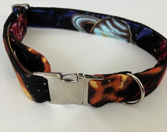 Collar para mascotas con estampado de galaxia