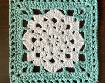Snowflake Granny Square Crochet Pattern: Easy Motif for Bags, Blankets, or Garments (PDF Instant Download)