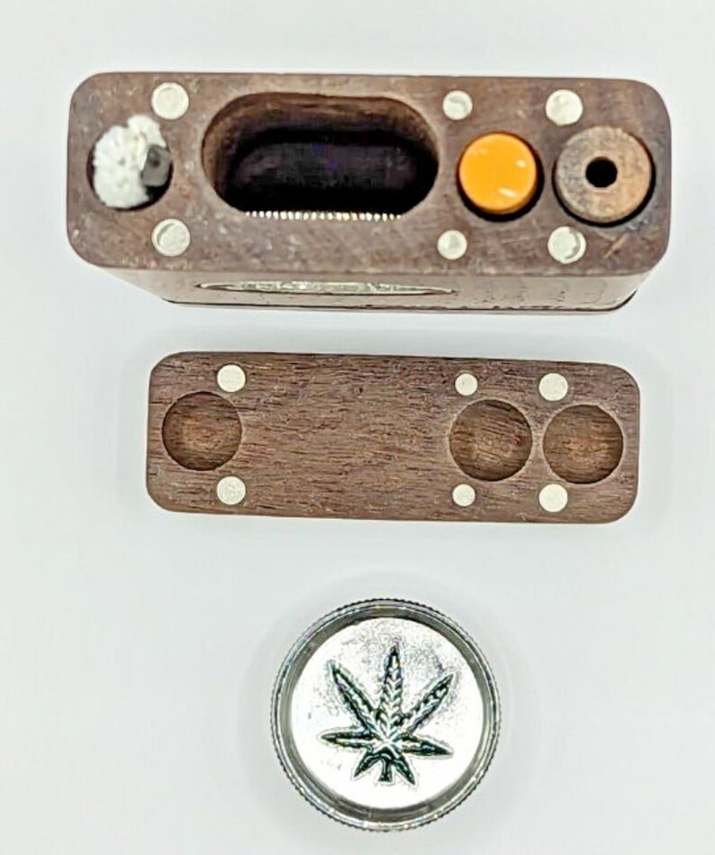 One Hitter 1 Hitter Dugout SET W/ GRINDER, LIGHTER, 2 Storage Units