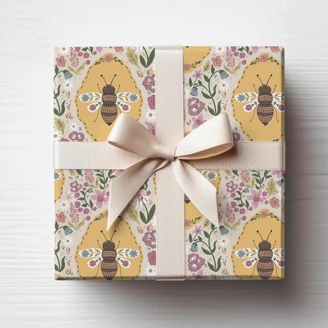 Cottagecore Honey Bee Wrapping Paper: Eco-friendly Gift Wrap - Etsy