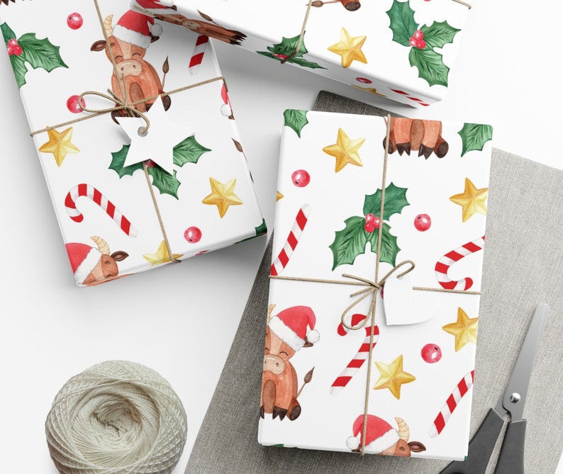 Highland Cow Cute Cartoon Christmas Gift Wrap, Merry Christmas Wrapping Paper, Vintage Gift Wrap, Highland cow Christmas, Bull image 2