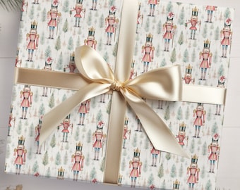 Rolo de papel de embrulho clássico de Natal, embrulho nostálgico para presente de Natal, designs tradicionais de Natal, ecológico, reciclável, fabricado nos EUA