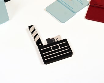 Miniaturowy uchwyt na karty SD w kształcie klapsa, drukowany w 3D, ozdoba na biurko