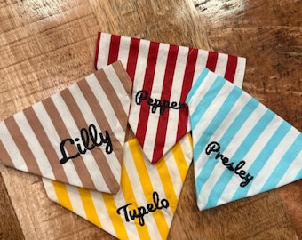 Personalisiertes Hunde Bandana, Bestickter Sommer Streifen Baumwollschal, Handgemachtes Welpen Geschenk