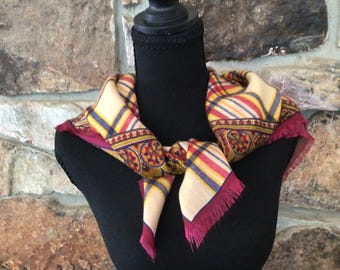 Vintage Diagonal Tartan Plain, Medallion Motifs, Woven