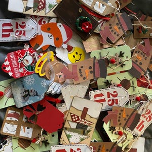 Etichette regalo di Natale, fatte a mano