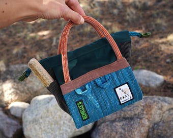 ¡NUEVO! Cubo de tiza ReMelly'd Alder Beta, cuerda de escalada reciclada, cierre magnético, hecho a mano.