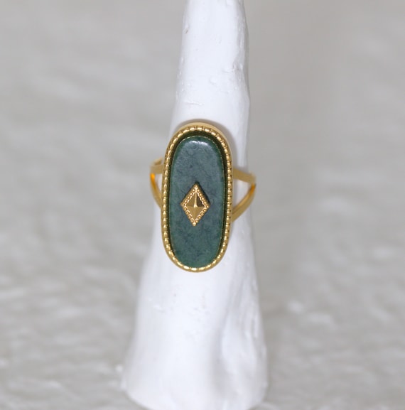OVAL PEARL RING W/NATURAL STONE STEEL BLUE OVAL PEARL RING W/NATURAL STONE STEEL BLUE