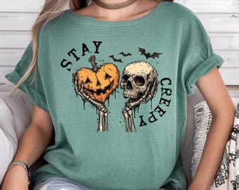 Stay Creepy Shirt, Halloween Skull T-Shirt, Spooky Comfort Shirt, Vintage Goth Halloween Tee, Skeleton Hand Shirt, Horror Aesthetic Apparel