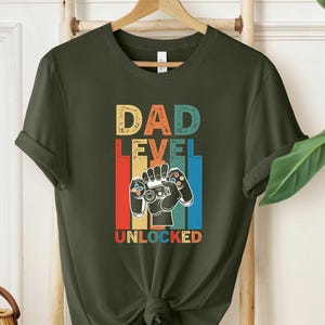 Father&#39;s Day Gamer Gift, Dad Level Unlocked Gaming Shirt, New Dad T-Shirt, Funny Dad Gift For Men, Video Game Men&#39;s Tee,Husband Gift For Him