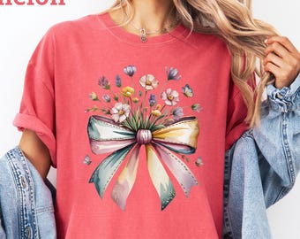 Comfort Colors®Coquette Flower Shirt, Coquette Daisy T-Shirt,Wildflower Girl Tee, Pink Bow Spring Flower Shirt,Coquette Boho Shirt for Women