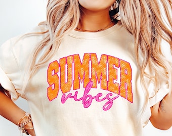 Summer Vibes Shirt, Retro Hot Summer Shirt, Funny Beach Shirt, Funny Summer Girl Shirt, Beach Graphic Tee Shirt, Summer Lover Gift