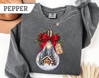 Comfort Colors® Christmas Light Bulb Scene Sweatshirt, Retro Holiday Christmas T-Shirt, Christmas Holiday Sweater, Xmas T-Shirt