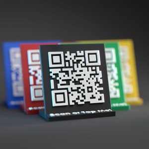 Soportes QR personalizados con chip NFC: escanee o toque para aumentar las reseñas de Google, generar tráfico, compartir en las redes sociales, portátil