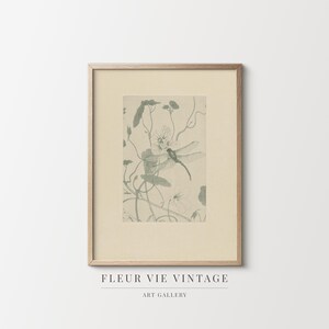 Impresión digital de libélula vintage en tonos apagados para una decoración interior minimalista