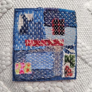 Långsamt sydd lapp i ull, tweed och blandat tyg: Boro Sashiko Textile Art