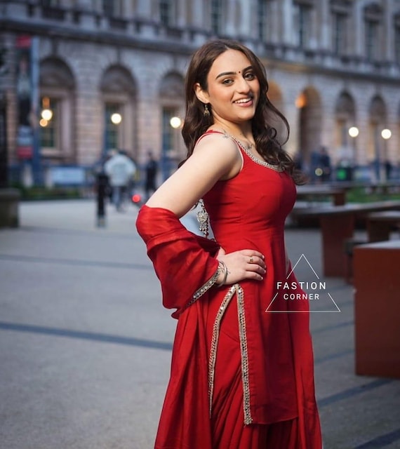 open lace back dress Amazon.com: The kurti bazaar Embroidered Worked Salwar Kameez Dress Ready  to Wear Beautiful Designer Punjabi Dhoti Patiyala Suits (Choice 1,  Unstitched) : Clothing, Shoes & Jewelry main image 1