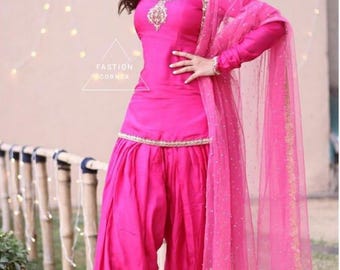 Abito Salwar Kameez in crepe rosa con Dupatta in rete: cucito su misura
