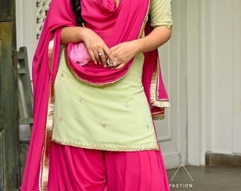 Roze Punjabi Patiala Salwar Kameez-pak: op maat gestikte Georgette Kurta