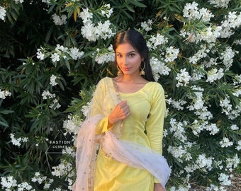 Completo Punjabi in seta gialla: Salwar Kameez Patiala ricamato