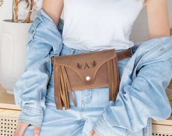 Leather belt bag with fringe, Leather fringe fanny pack, Personalized belt bag, Womens leather waist belt, Festival belt bag, Bum bag women