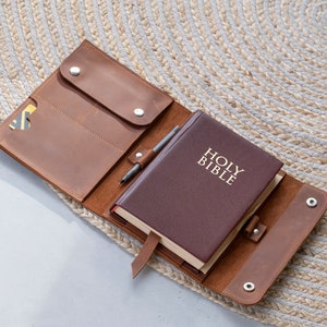 Copertina per Bibbia in pelle fatta a mano, Copertina per Bibbia in pelle personalizzata, Copertina per Bibbia con tasche, Copertina per Bibbia monogrammata, Custodia per Bibbia in pelle
