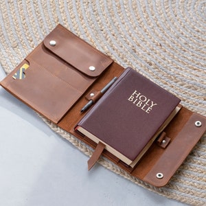 Handmade leather bible cover,Engraved bible cover,Custom size bible case,Bible cover personalized,Bible cover sleeve,Christian book cover