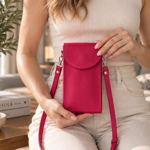 Leather Phone Crossbody Bag, Personalized Phone Purse for Women, Cell Phone Bag with Card Slots, Small Leather Shoulder Bag, Phone Holder