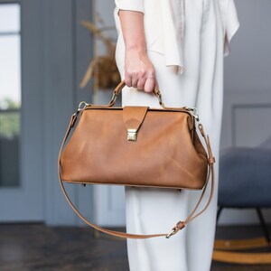 Custom leather doctor bag, Crossbody doctor bag, Doctor bag purse, Doctor bag for women, Leather medical bag, Womens medical bag