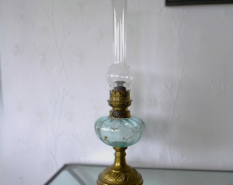 Franse antieke olielamp art nouveau in Victoriaanse stijl