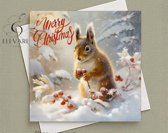 Pode incluir: Um cartão de Natal quadrado com um esquilo marrom segurando bagas vermelhas em uma cena de inverno nevada. As palavras "Merry Christmas" estão escritas em vermelho. O cartão está em um envelope branco.