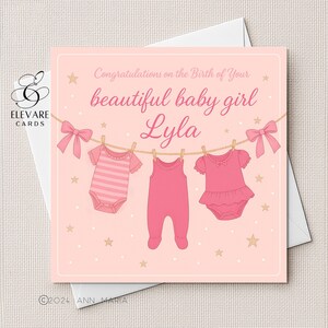 Póster de felicitación por el nacimiento de una niña, rosa, personalizable, con una bonita ilustración para la habitación de un bebé, tarjeta cuadrada de alta calidad de 15 x 15 x 20 cm.