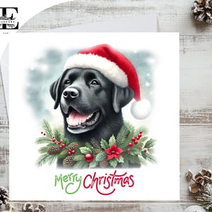 Labrador preto usando um chapéu de Natal. Um cartão de Natal divertido para todos os amantes de cães. Ela ou ele. Escolha personalizar 6x6 8x8,6 5x5 Compra em massa.