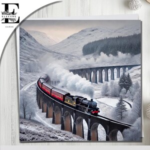 Beau train à vapeur du pays des merveilles de l'hiver, Highlands écossais, oeuvre d'art neige carte de Noël. Choisissez de personnaliser. Tailles 6x6 8x8,6 5x5 Achat en gros