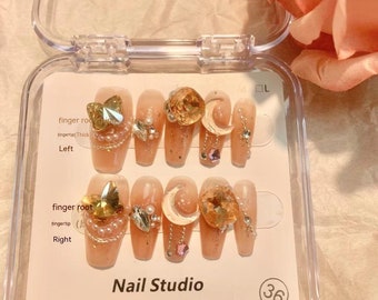 Press on nails - Lushan girl