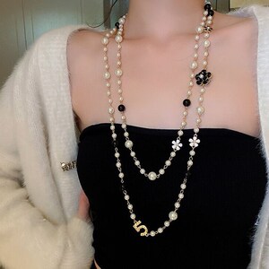 Vintage Chanel France Costume Pearl Necklace Org Box