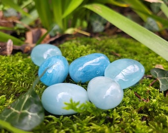 Kleine aquamarijn trommelsteen, gepolijste aquamarijn, geboortesteen van maart, voor lithotherapie, verzameling of decoratie