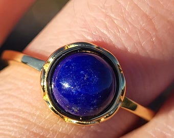 Lapis lazuli ring / Silver and lapis lazuli ring / Vintage lapis lazuli ring / Women's lapis lazuli ring