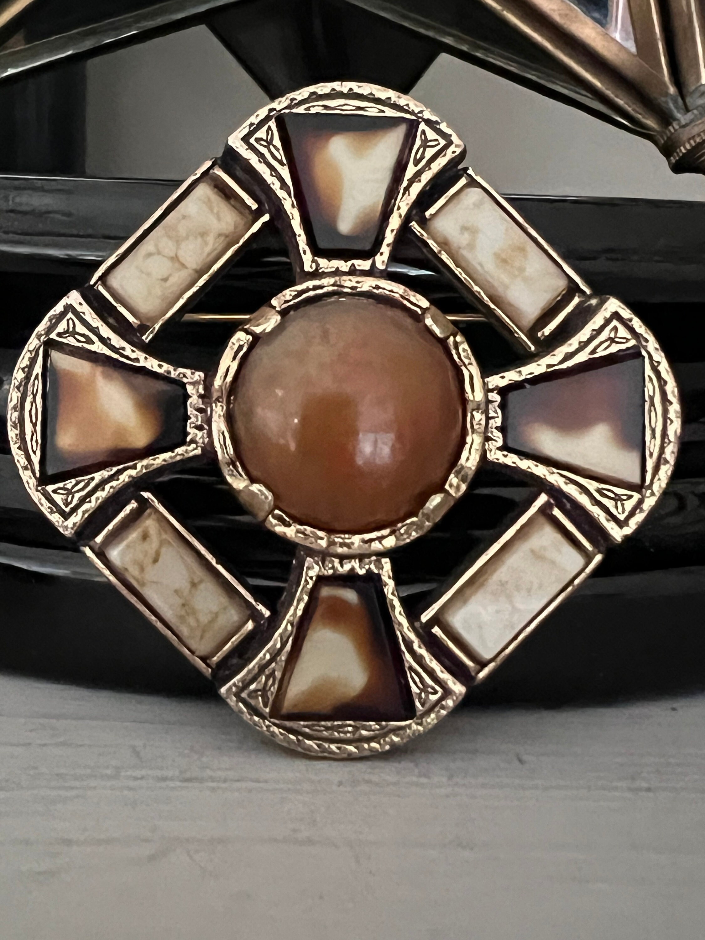 Miracle brooch - Etsy 日本