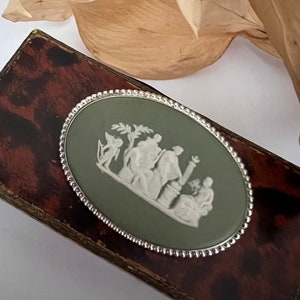 Vintage Wedgwood Pastel Green Jasperware Cameo. Brooch. Circa 1973